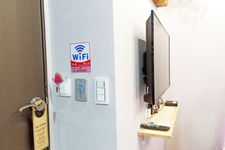 Room 57 of 78