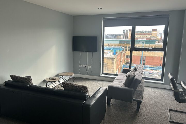 Room 28 of 39