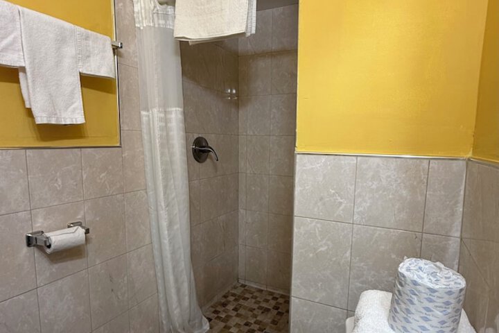 Room 20 of 28