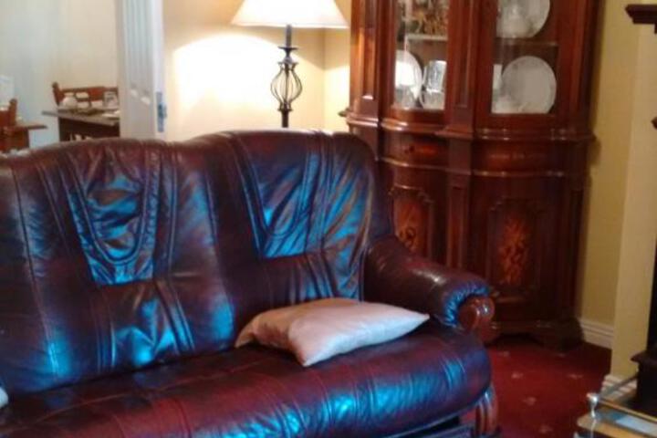 Shared lounge/TV area
