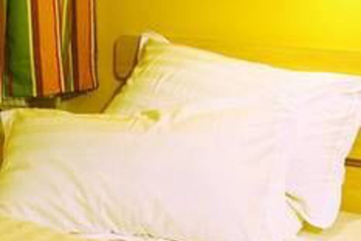 Room 6 of 24