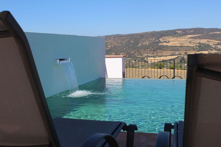 Pool Hotel