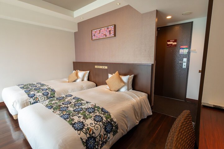 Room 61 of 299
