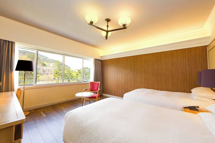 Room 19 of 110