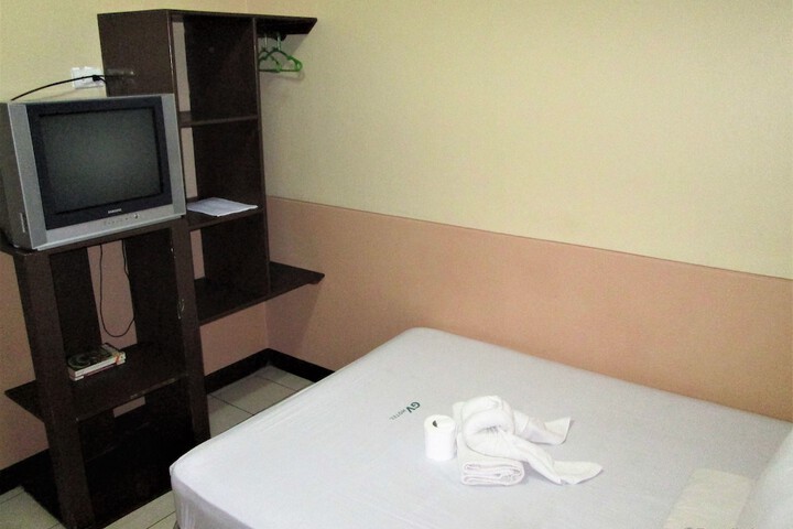 Room 3 of 42