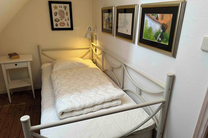 Room 40 of 189
