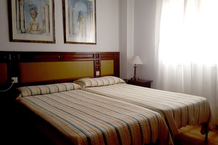 Room 2 of 17