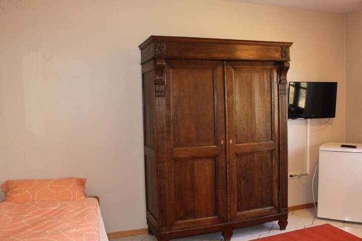 Room 16 of 57