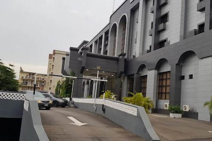 Hotel 56 of 65