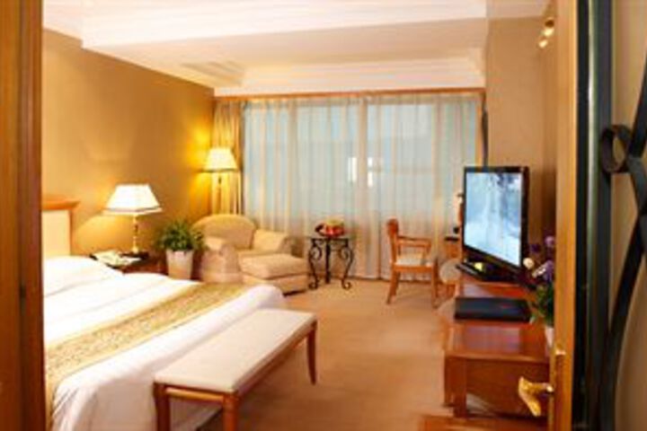 Room 21 of 36
