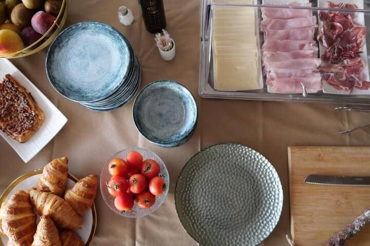 Breakfast/Coffee Service 67 of 88