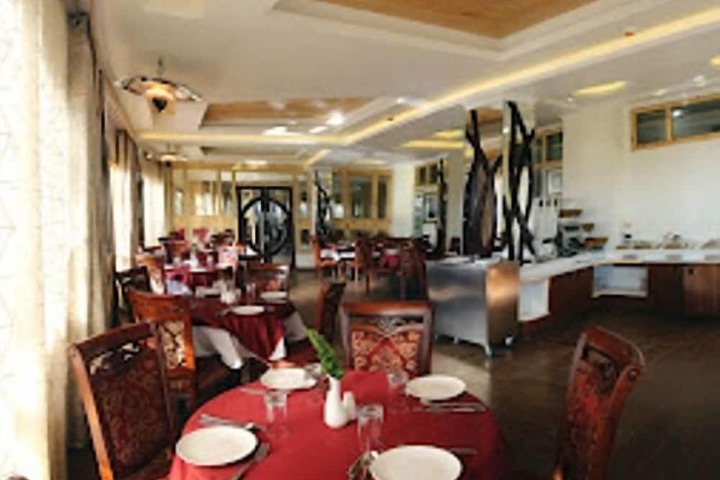 Dining 6 of 7