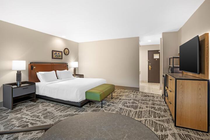 Room 36 of 95