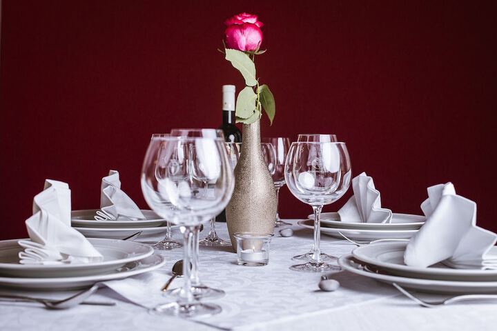 Dining 76 of 96