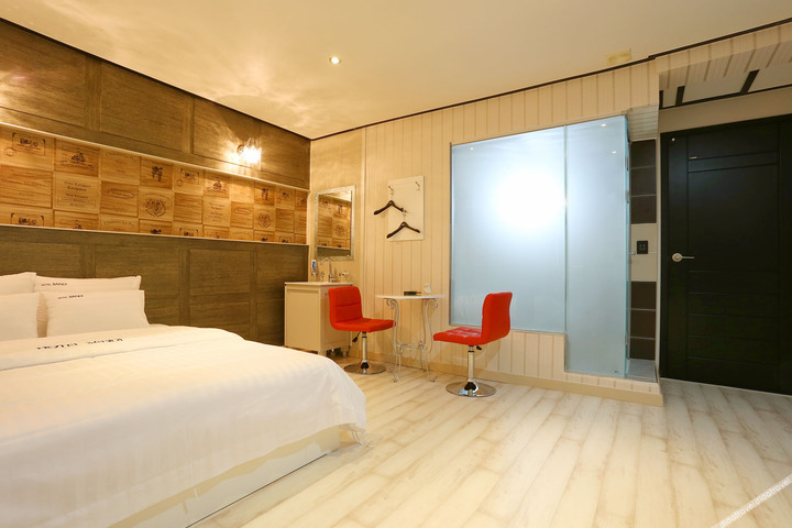 Room 58 of 61