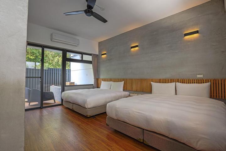 Room 7 of 39