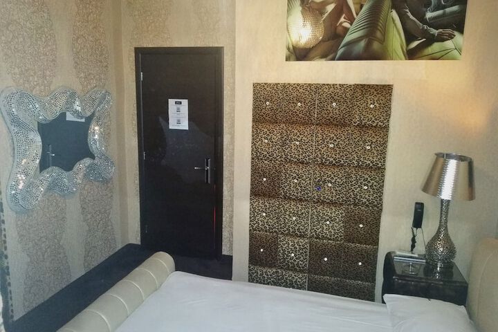 Room 89 of 139