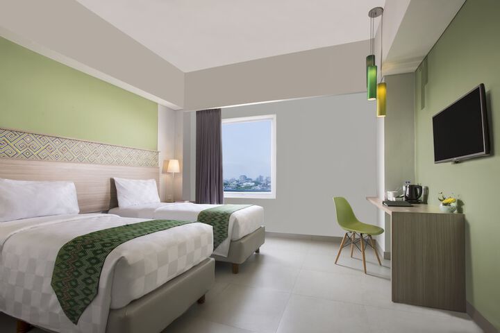 Room 12 of 23