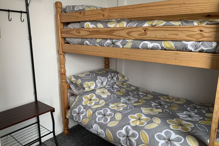 Room 4 of 13
