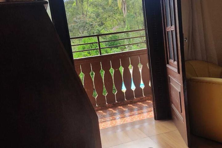 Room 3 of 11