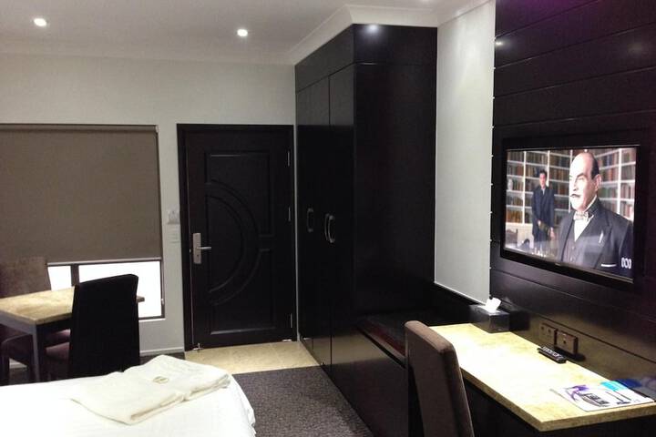 Room 17 of 43