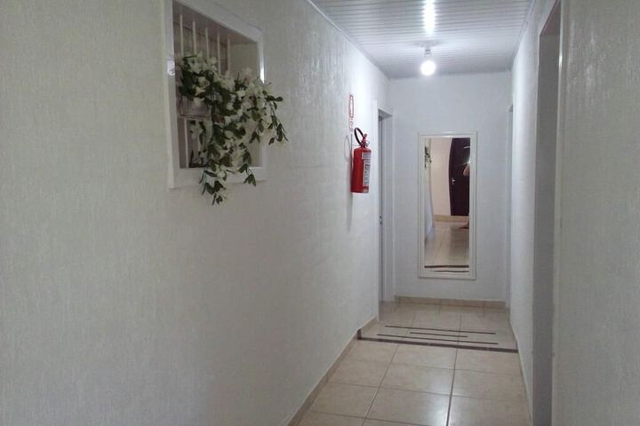 Ballroom/Hall 34 of 41