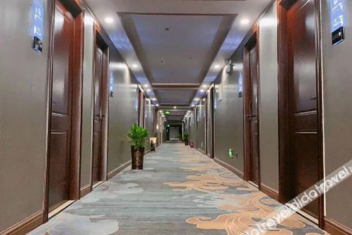 Hotel Interior 6 of 11