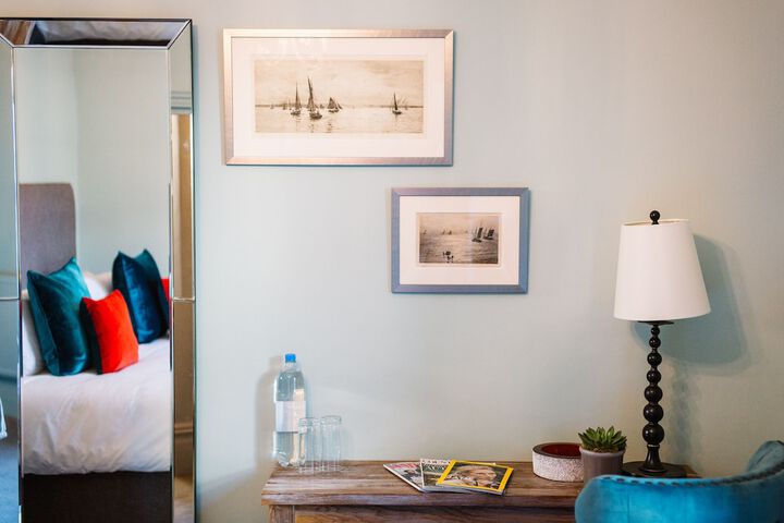 Room 3 of 28