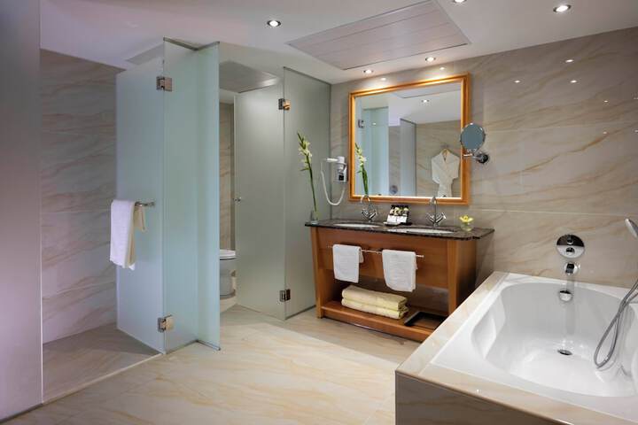 Clean Restrooms