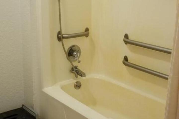 Standard Double Bed (1 of 17)
