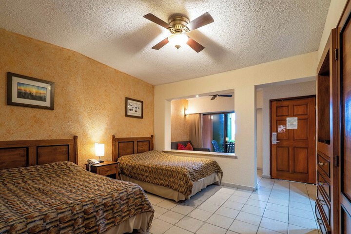 Room 14 of 125