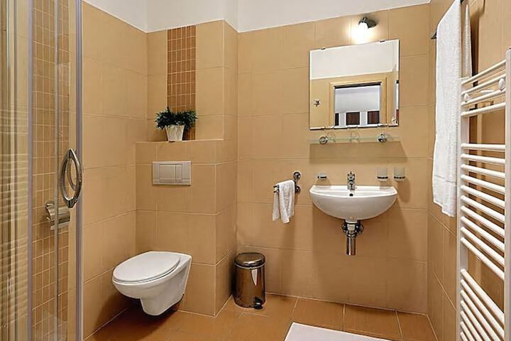 Clean Restrooms