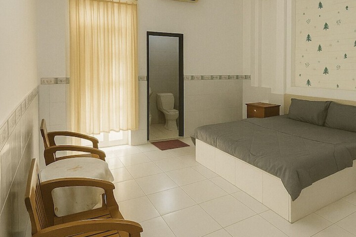 Room 10 of 19