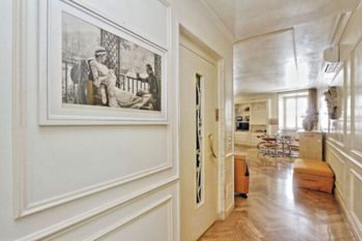 Room 46 of 107