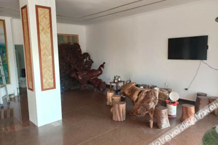 Hotel Interior 20 of 49