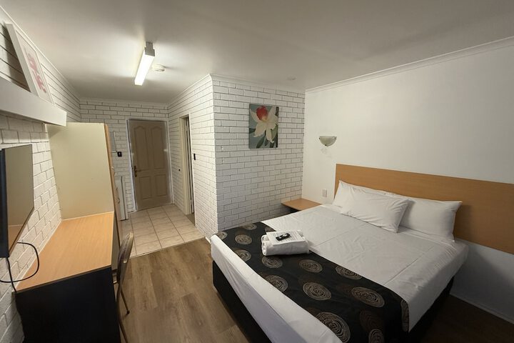 Room 5 of 29
