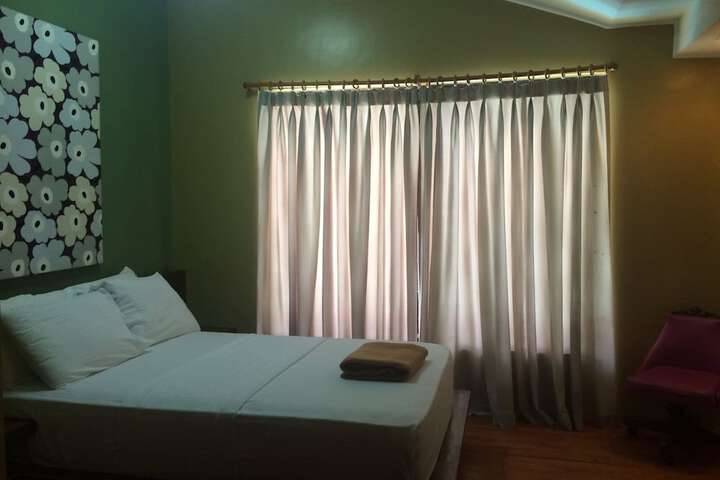 Room 8 of 29