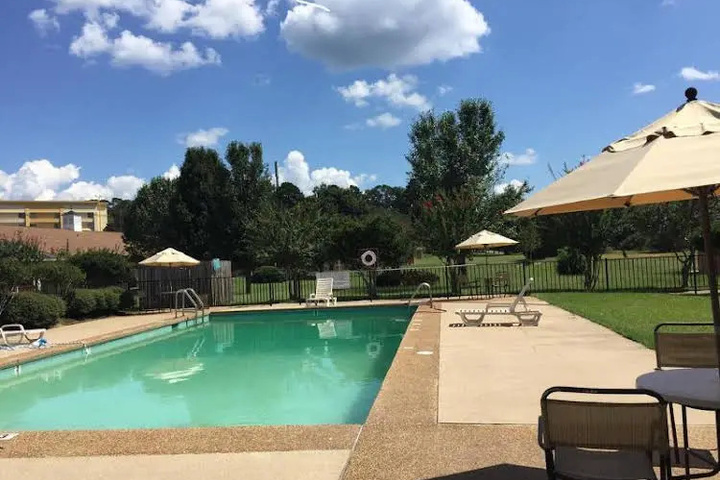 Pool 15 of 19