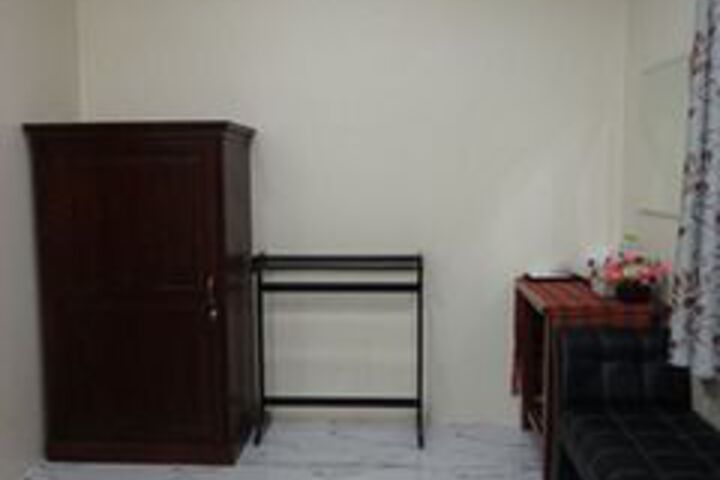 Room 37 of 49