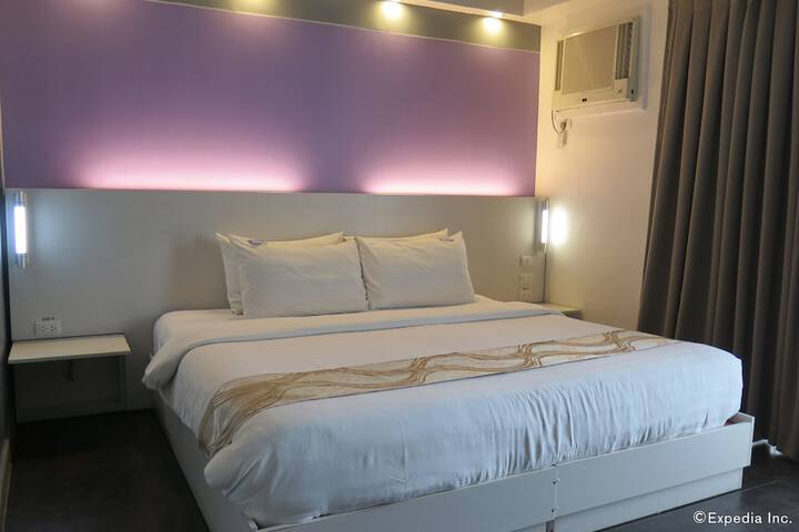 Room 10 of 50