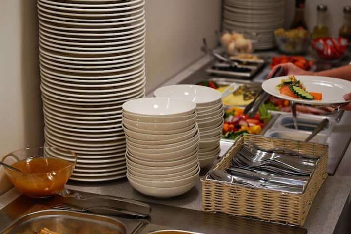 Dining 51 of 55