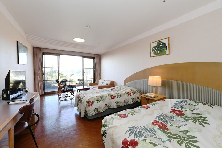 Room 4 of 67