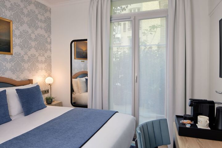 Room 10 of 70