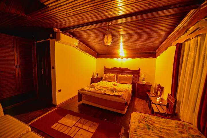 Room 20 of 90