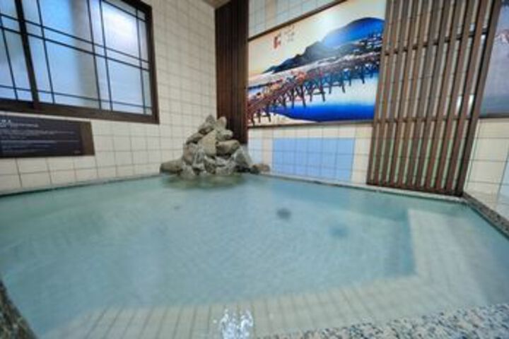 Spa 32 of 38