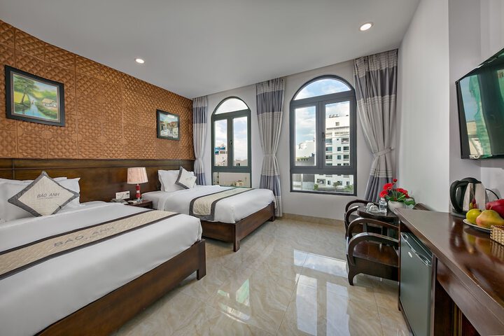 Room 5 of 37
