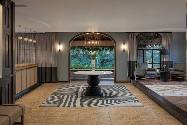 Hotel Lobby