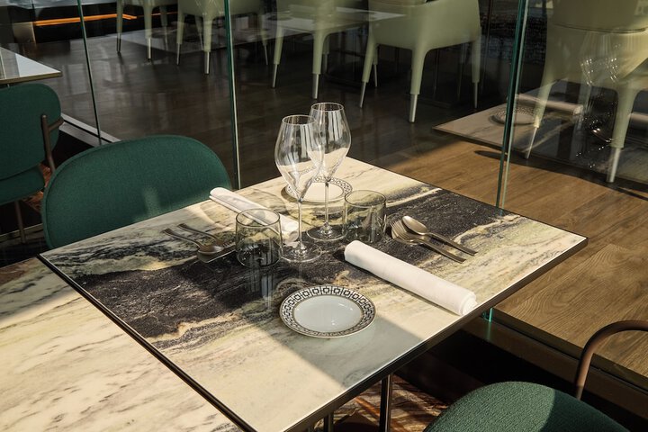 Dining 51 of 72