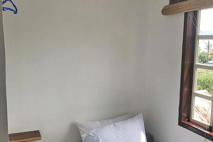 Room 9 of 43