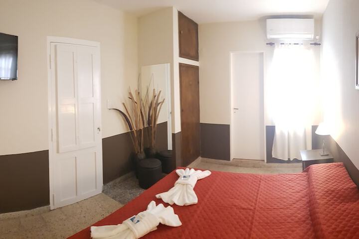 Room 5 of 37